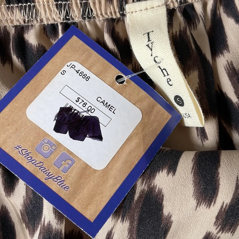 Tyche Leopard print strapless jumpsuit. NWT size Small - Picture 6 of 7